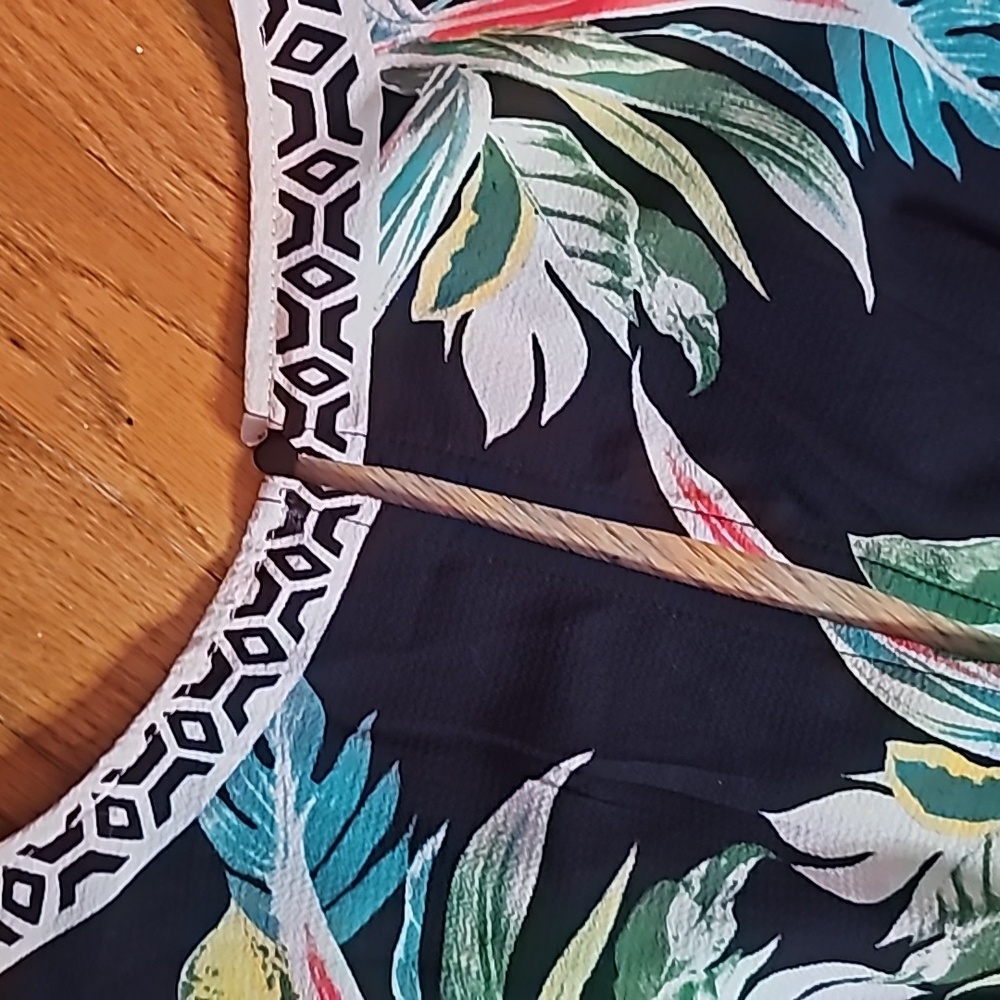 Flying Tomatoe wide legged jumpsuit - size S - Picture 13 of 16